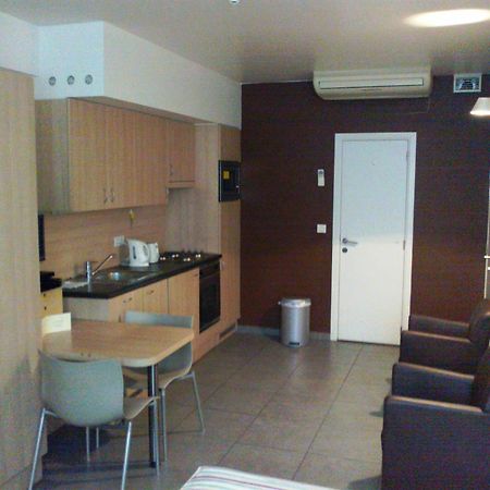 Apartments Downtown Residence Брюксел Екстериор снимка
